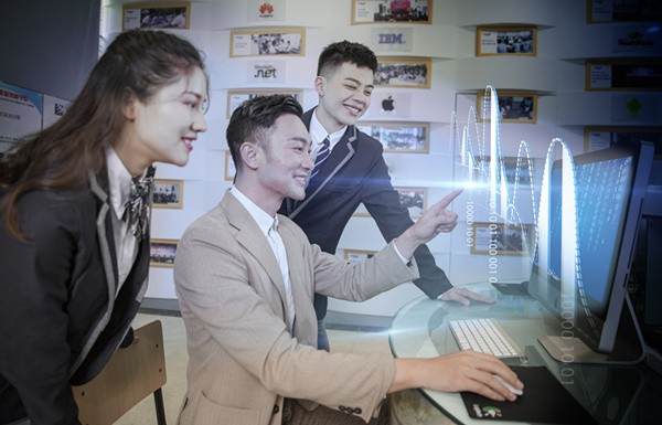 學什么<a href=http://njxh.cn target=_blank class=infotextkey>專業(yè)</a>好，最適合女孩子的十大<a href=http://njxh.cn target=_blank class=infotextkey>專業(yè)</a>