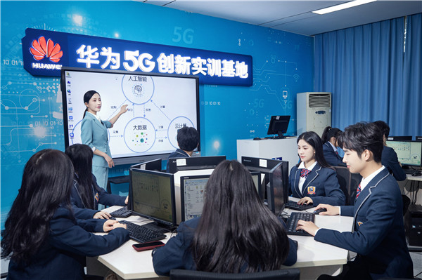 南京電腦新華學(xué)校是垃圾學(xué)校嗎？